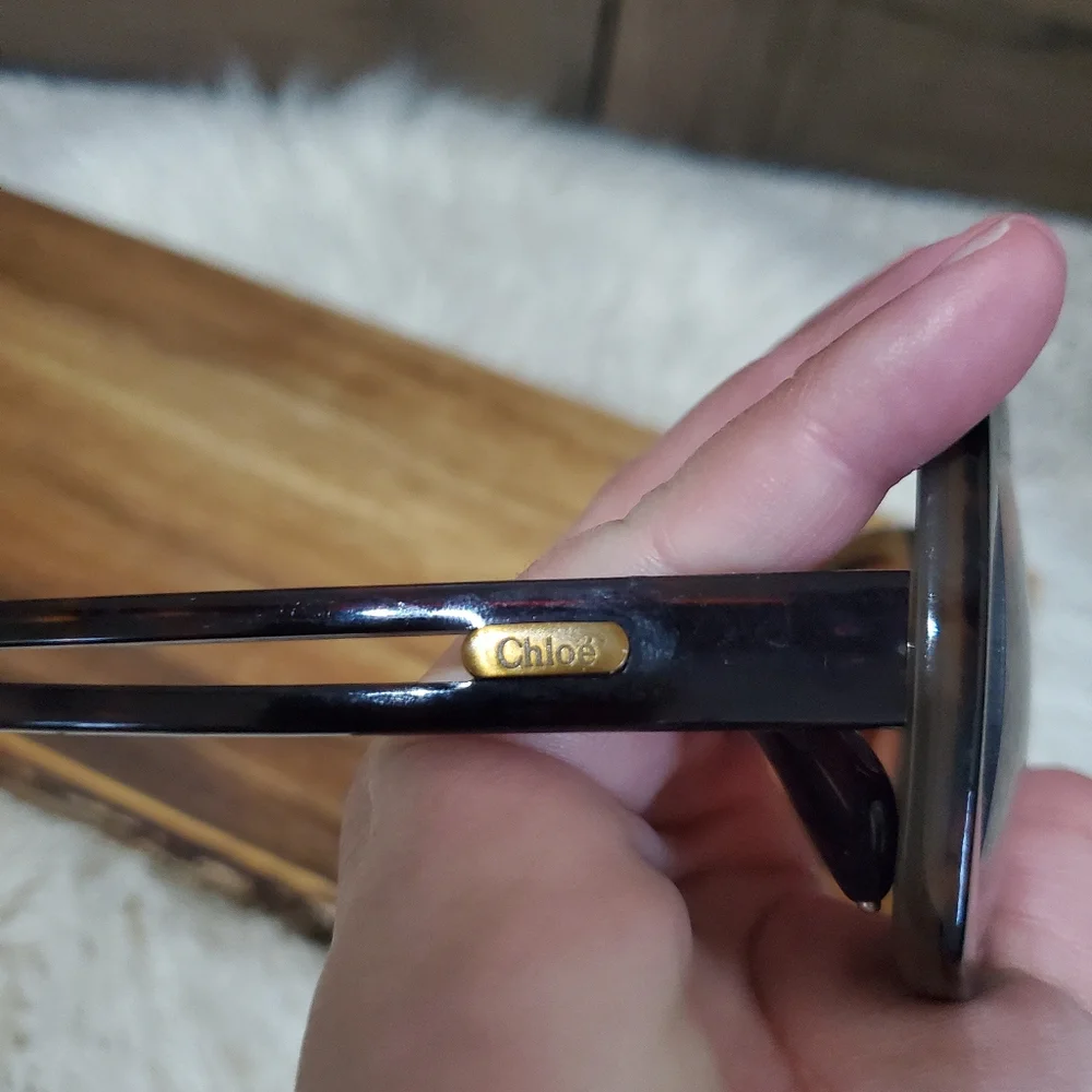 Chloé Oversized Sunglasses - Picture 2 of 4